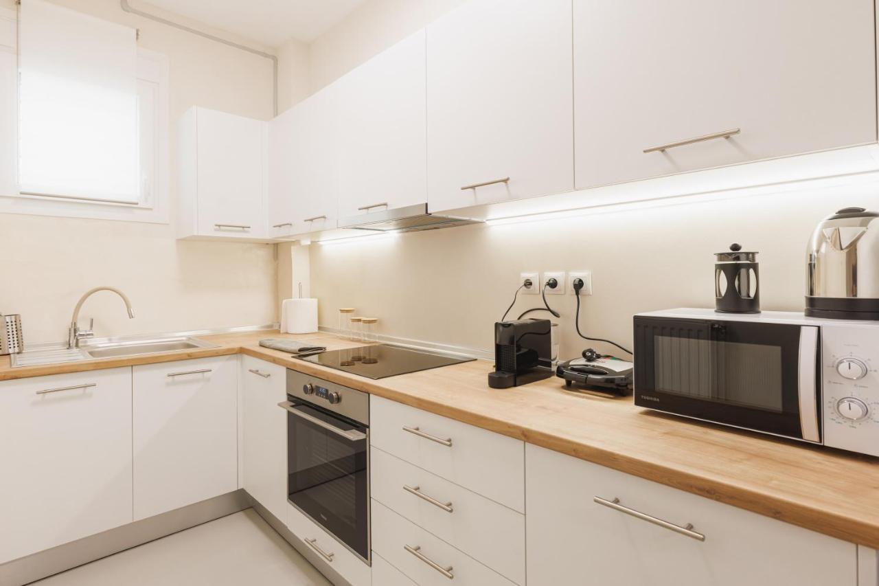 Fully Renovated Luxurious Semi-Basement Studio Αθήνα Εξωτερικό φωτογραφία