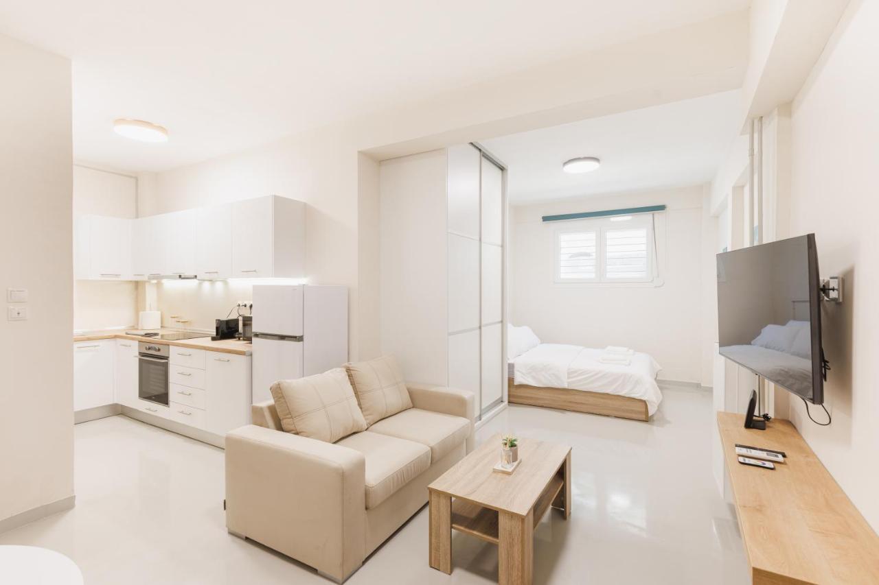 Fully Renovated Luxurious Semi-Basement Studio Αθήνα Εξωτερικό φωτογραφία