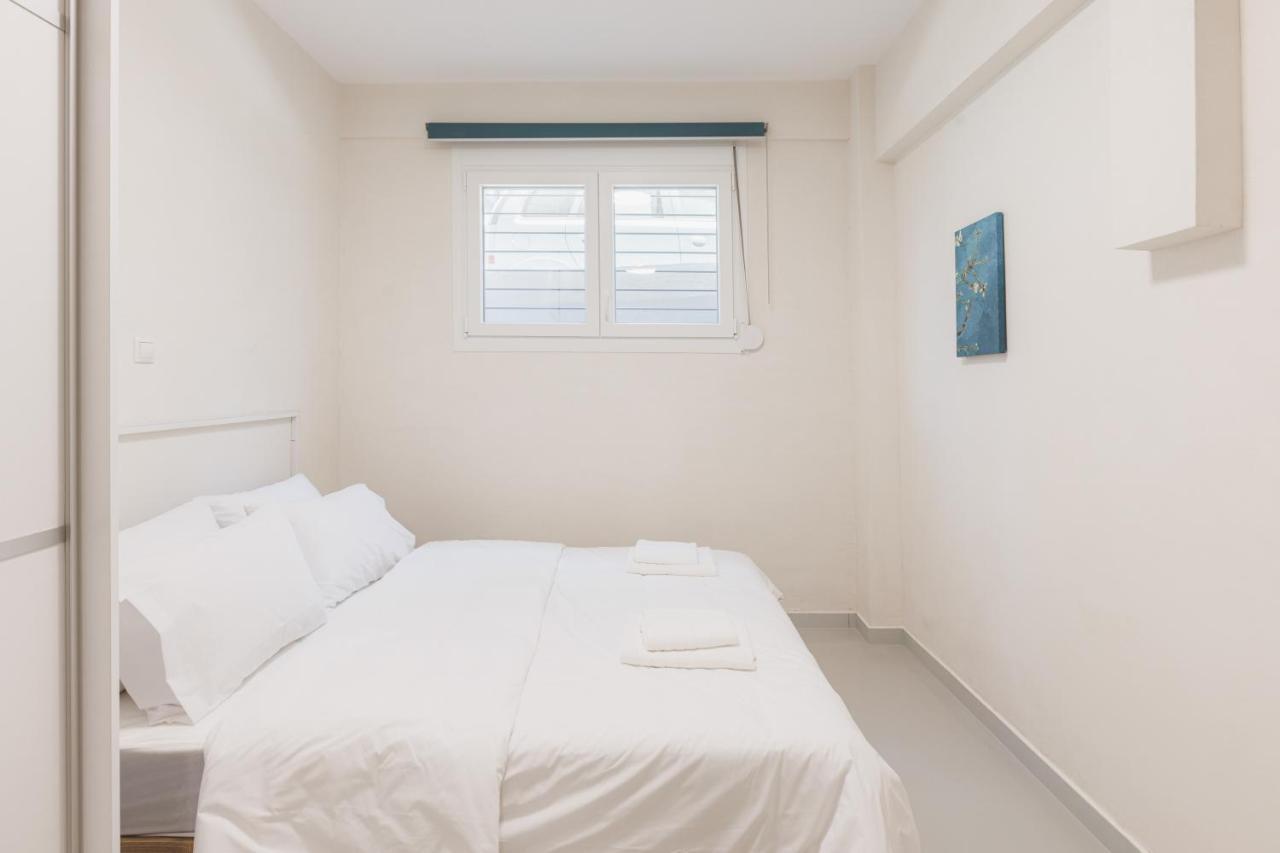Fully Renovated Luxurious Semi-Basement Studio Αθήνα Εξωτερικό φωτογραφία